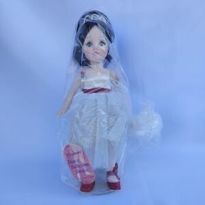 1984 Vintage Effanbee Red Shoes 1141 Dance Ballerina Dance Vinyl Doll 11"